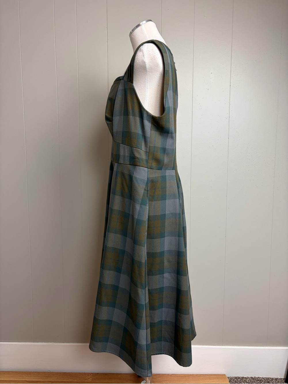 Outlander The Series x Torrid Plaid Fit & Flare Dress Size 12 - Picture 2 of 7
